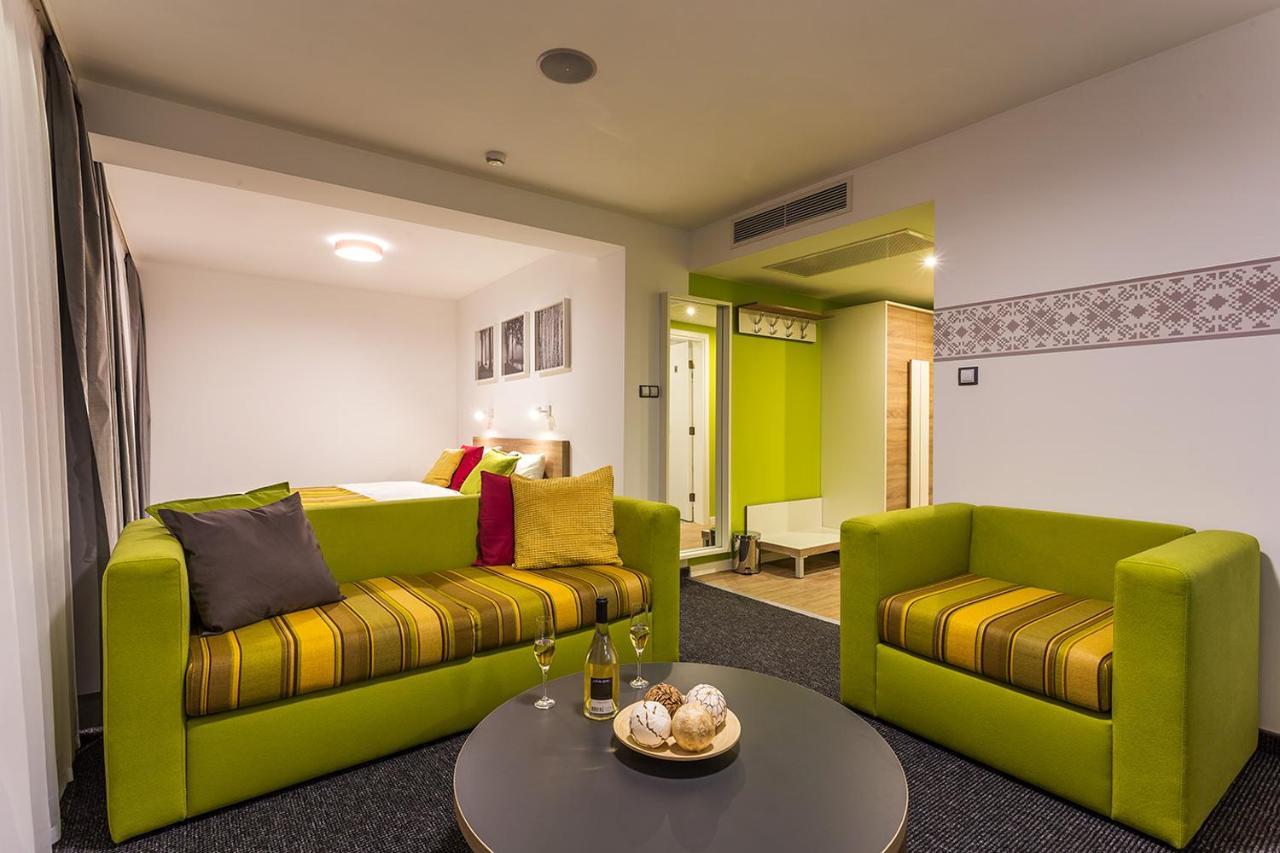 Hotel Compliment Трявна Екстер'єр фото