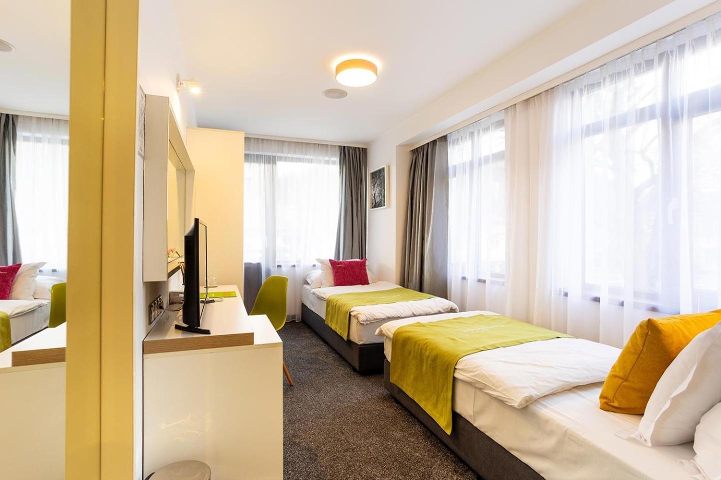 Hotel Compliment Трявна Екстер'єр фото