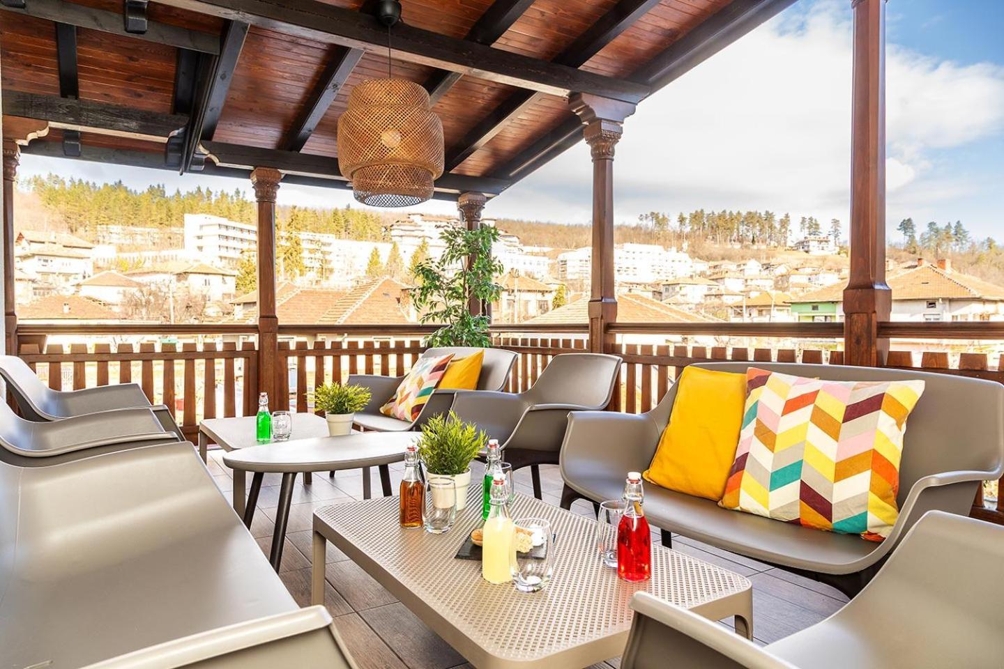 Hotel Compliment Трявна Екстер'єр фото