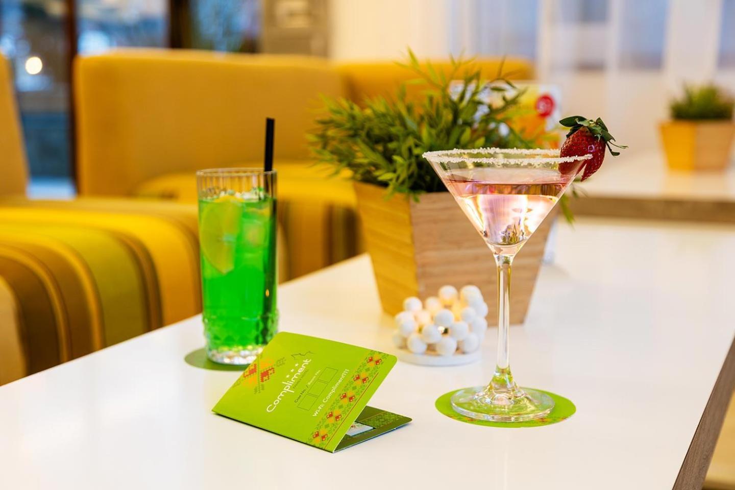 Hotel Compliment Трявна Екстер'єр фото