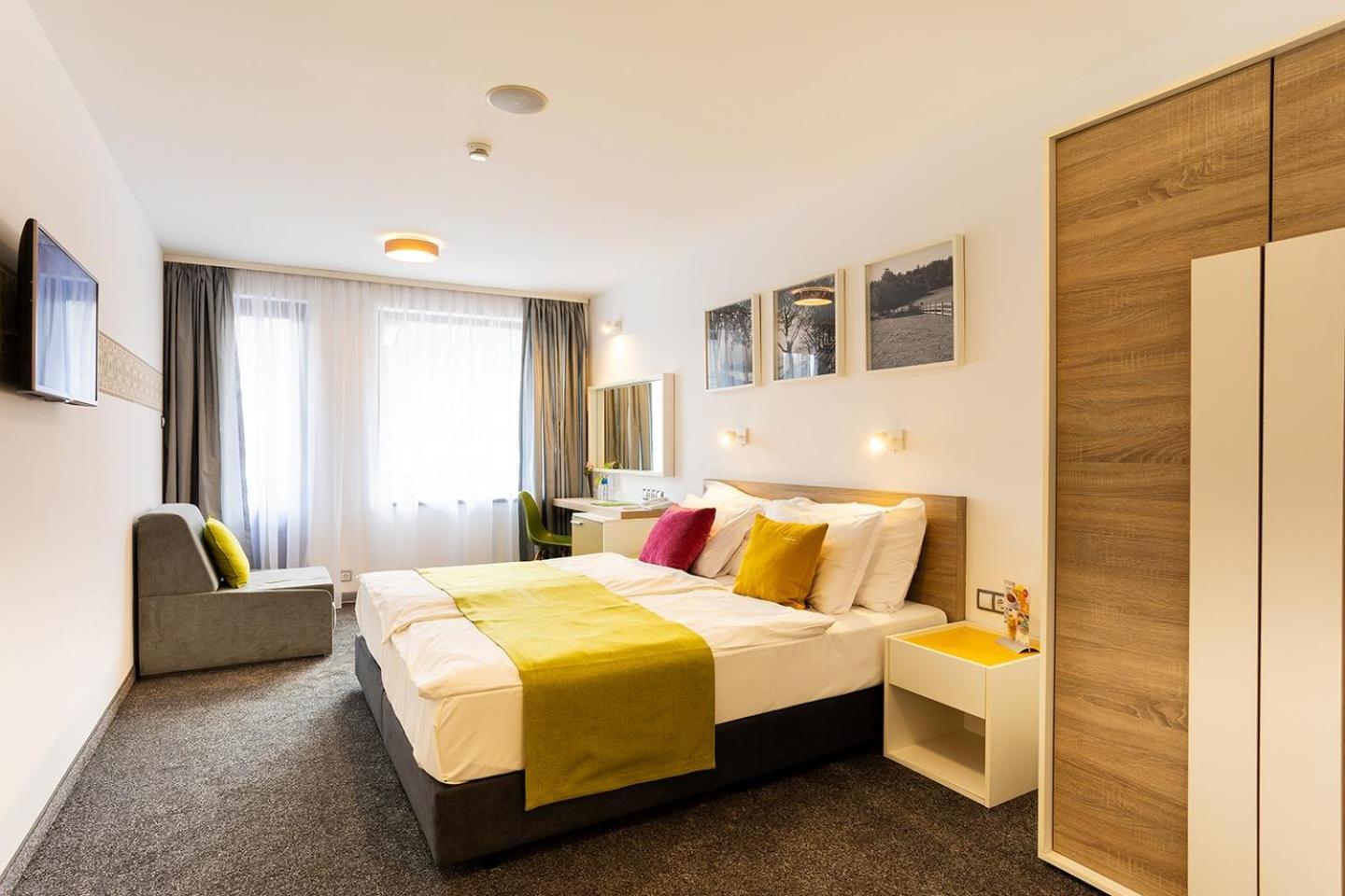 Hotel Compliment Трявна Екстер'єр фото