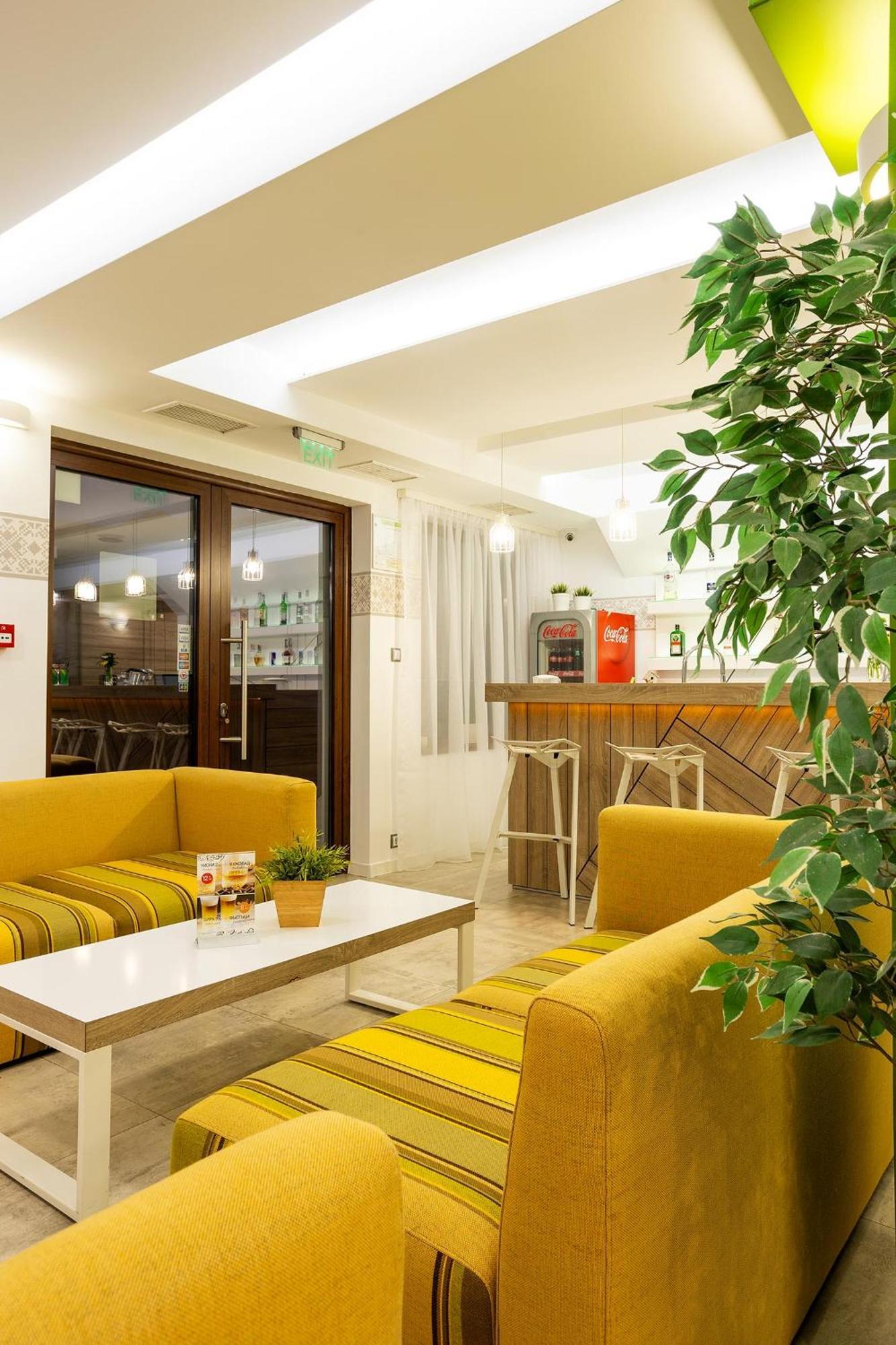 Hotel Compliment Трявна Екстер'єр фото