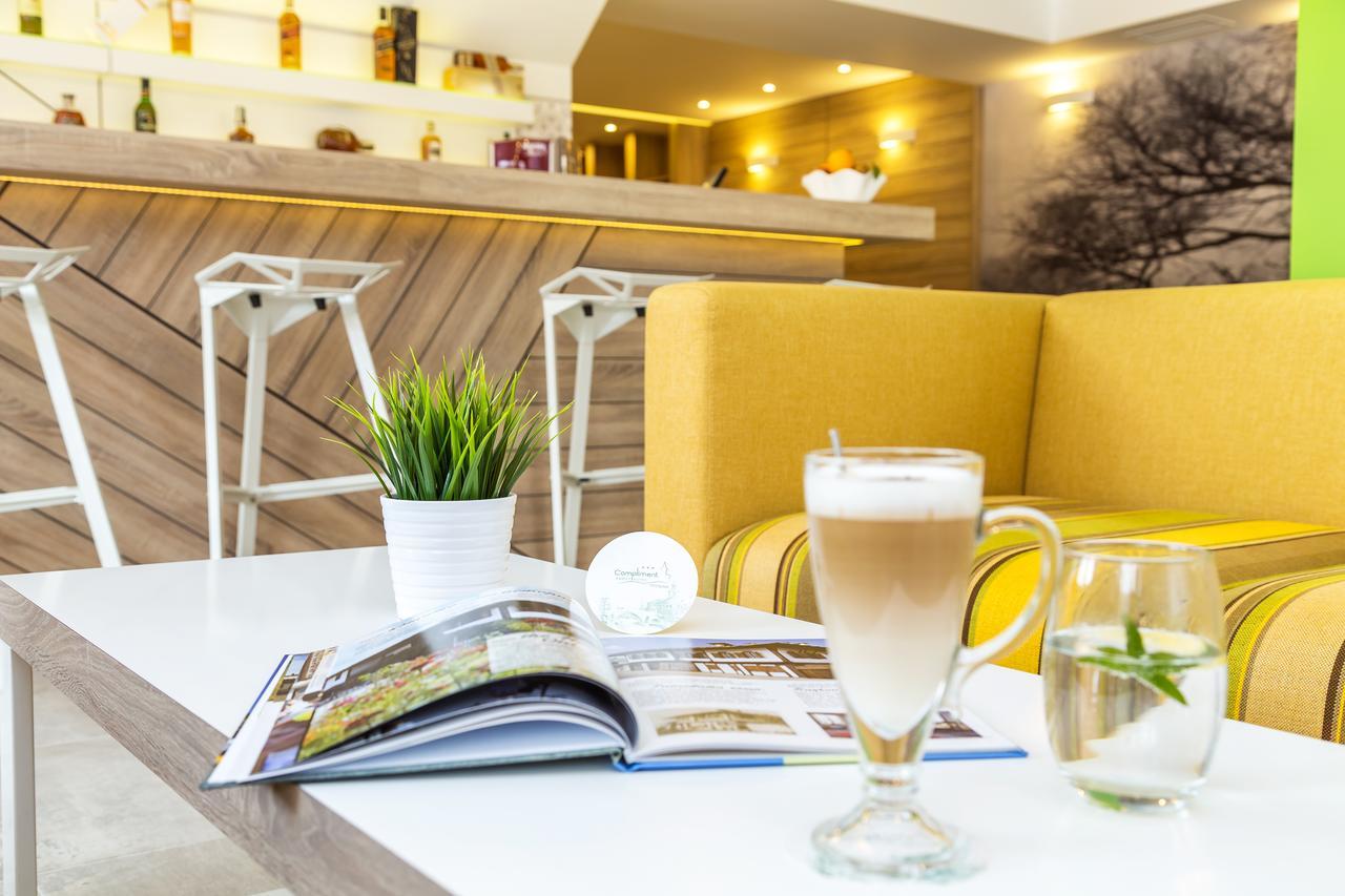 Hotel Compliment Трявна Екстер'єр фото