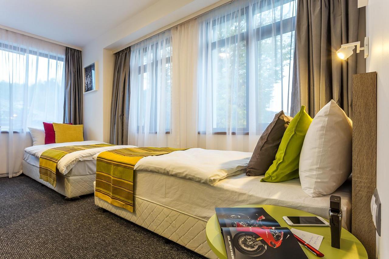 Hotel Compliment Трявна Екстер'єр фото